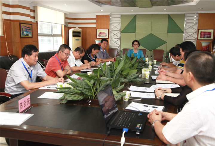 01.ͼΪ���������Ͷ�����������&ldquo;��ɫ��ѧʵ��&rdquo;���л㱨��