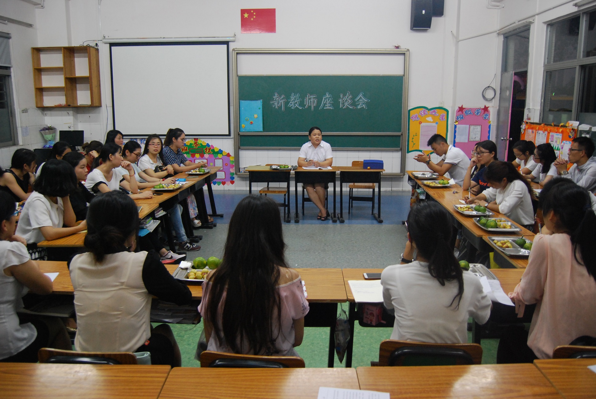 ������Ӣ��ѧУ��������ϯ��̸��