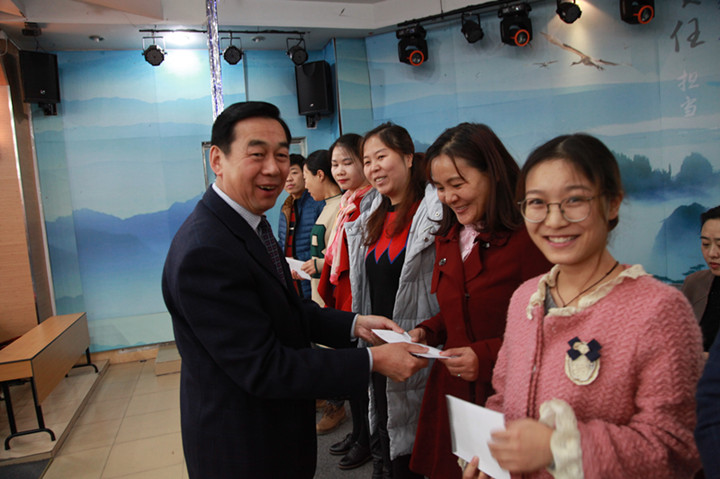 ʮ�򽱽���һ����ϯ�������ľ��������µ�����