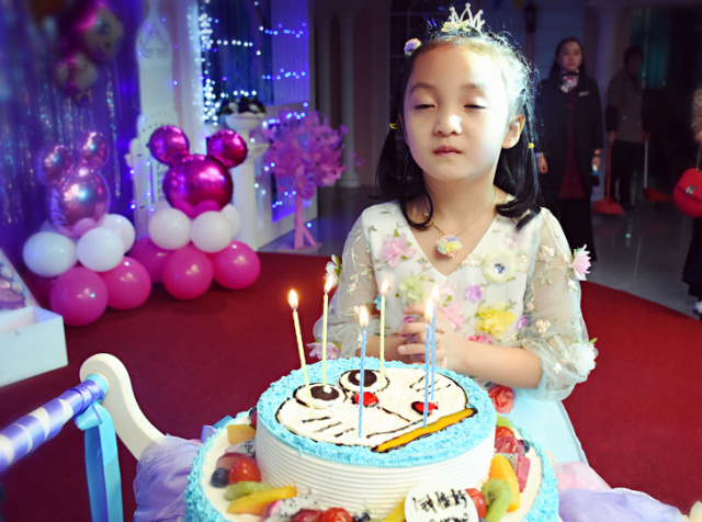 �Ӽ��С��٭����������������������������