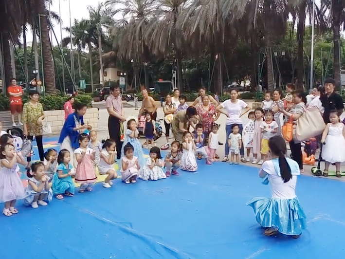 ����Ƴ����ġ�СèСè������������������һ�����˶�