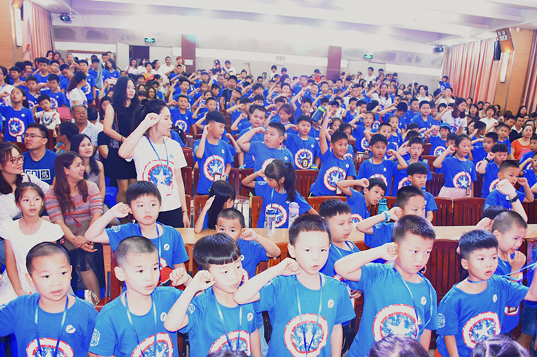 ��һ������ʮ�Ľ�ţ��ʵսӢ������Ӫ��Ӫ����