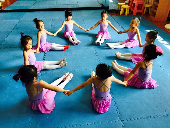 ����һ�������깬���赸ƪ ����СС�赸��