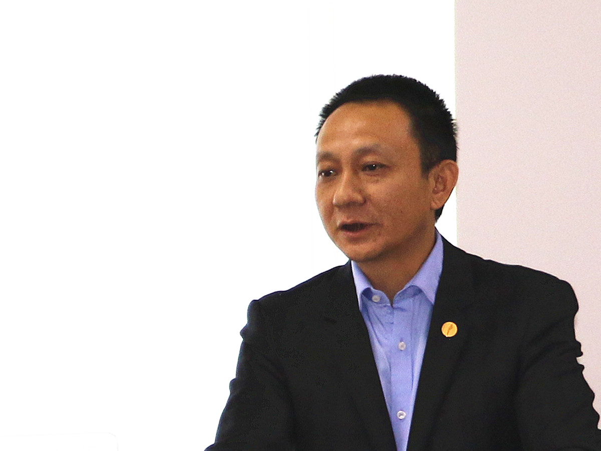 ���Ϲ�ѧ����������Ӣ����