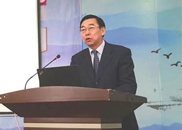 ������У��Ϊ�ɲ�����ϯ���п��ý�ѧȫԱ��ѵ