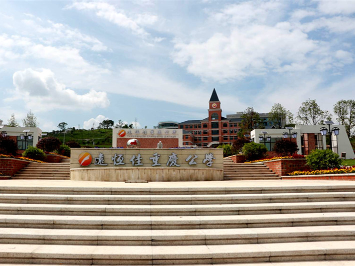 �����б�һ����ѧУ��ѧ������