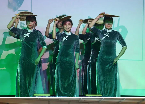 ϲӭ��Բ�����������ؽ�������