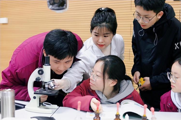 �����б�һ����ѧУ2022�������������֪ͨ